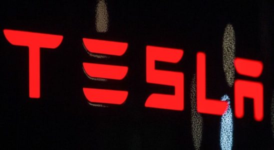 Tesla demite mais de 10% de sua força de trabalho