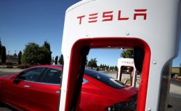 Equipe da Tesla afirma que toda a equipe de Superchargers da empresa foi demitida